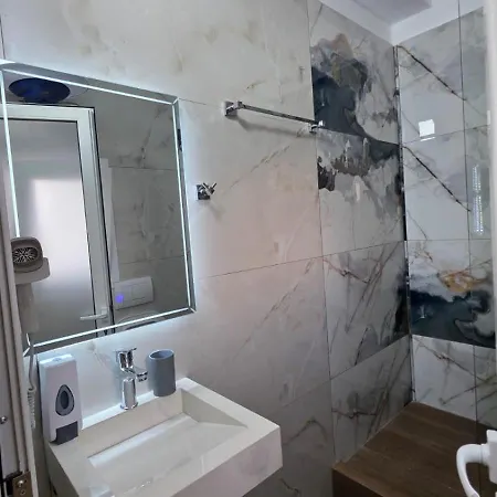 Bliss Comfy 2 * Влёра